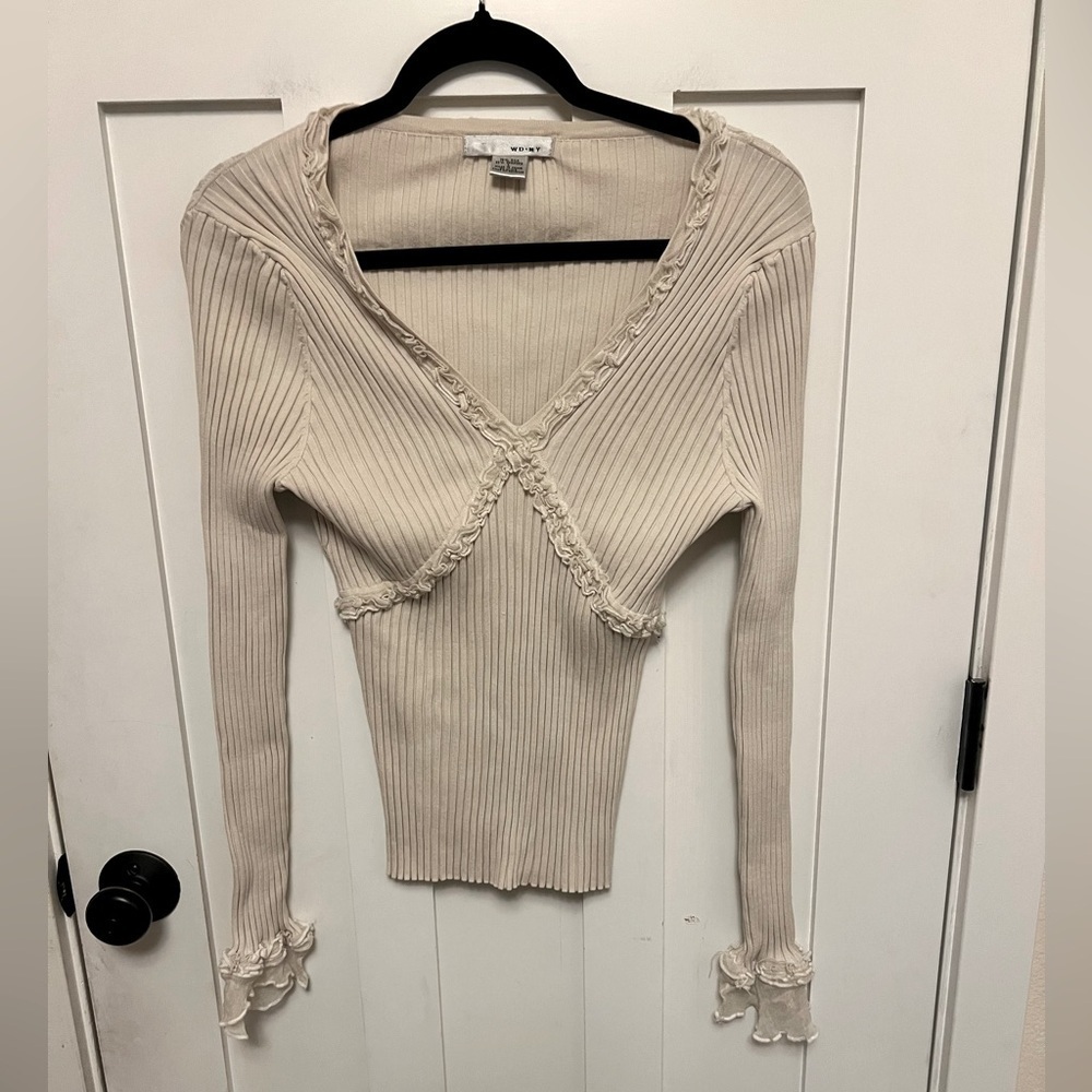 WD.NY Silk Blend Long Sleeve Ribbed Ruffle Top Size Large L Cream Neutral Pirate
